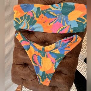 Skatie bikini M🥭🍒🍑